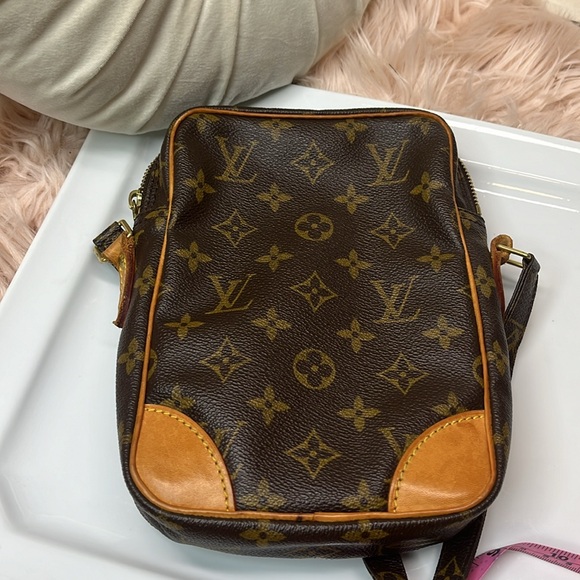 LOUIS VUITTON Danube shoulder crossbody bag Monogram - Picture 10 of 10
